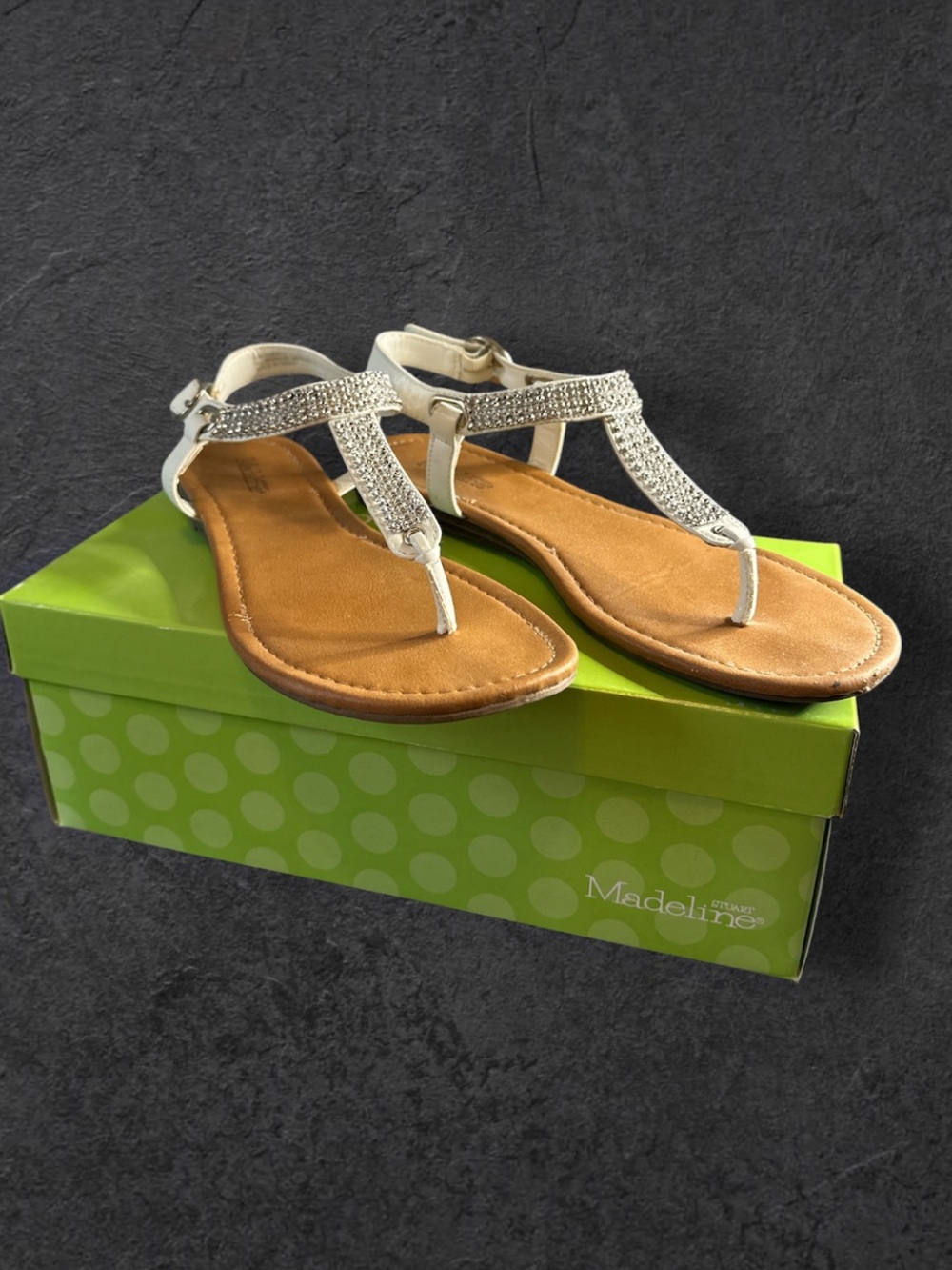 Madeline white sparkling T strap flat sandals size 10